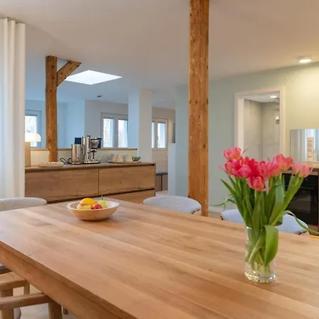 100 Qm Open-space-apartment Lägenhet Lübeck