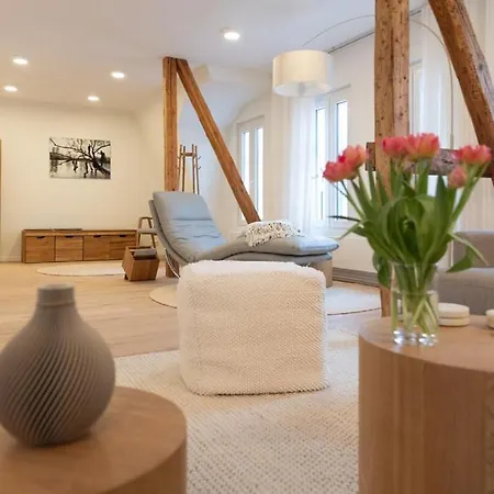100 Qm Open-space-apartment *