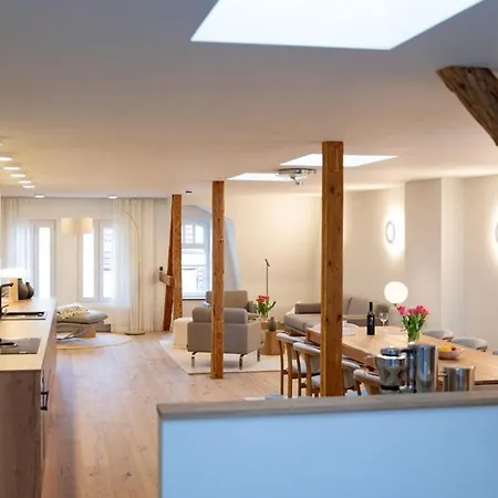 100 Qm Open-space-apartment Lägenhet